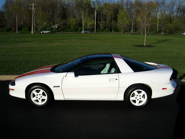 1997 Chevrolet Camaro CAB Chassy