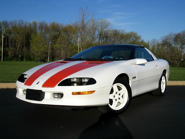 1997 Chevrolet Camaro CAB Chassy