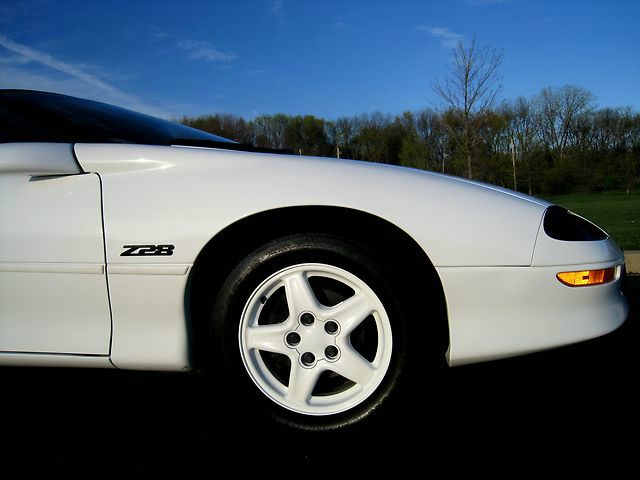 1997 Chevrolet Camaro CAB Chassy