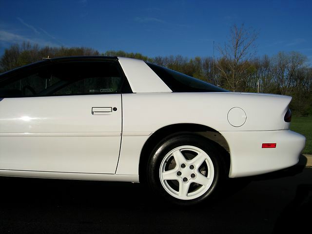 1997 Chevrolet Camaro CAB Chassy