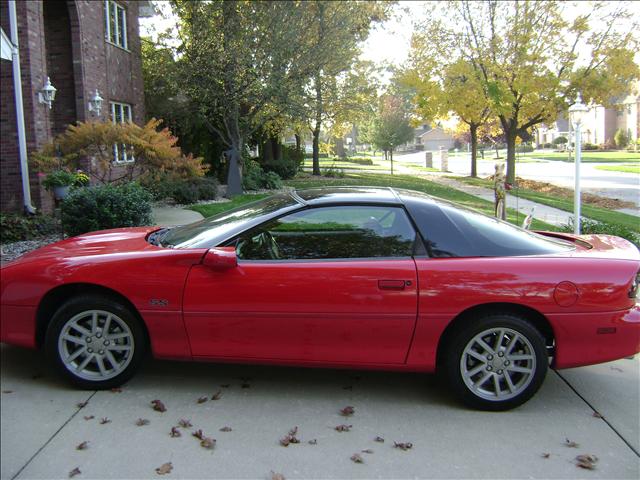 2000 Chevrolet Camaro 4dr Sdn Auto (natl) Hatchback