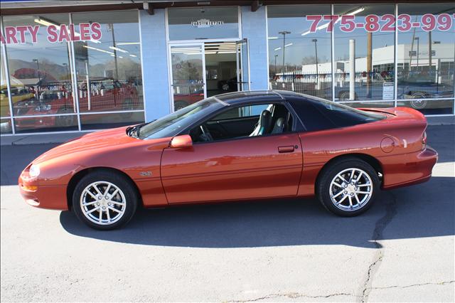 2002 Chevrolet Camaro 4dr Sdn Auto (natl) Hatchback