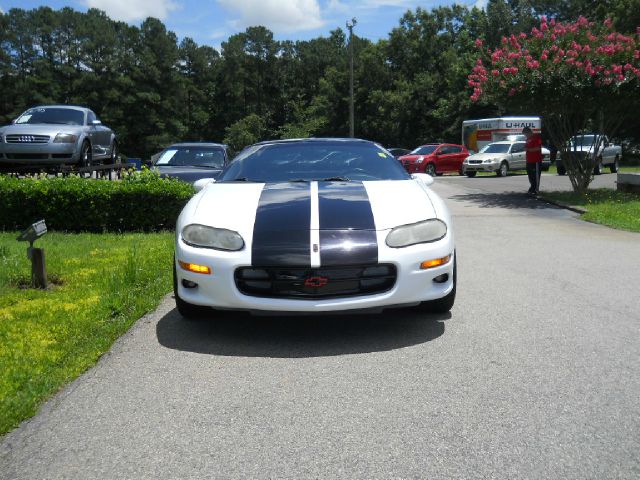 2002 Chevrolet Camaro SLE W/ Remote Start,moonrooftrailer TOW