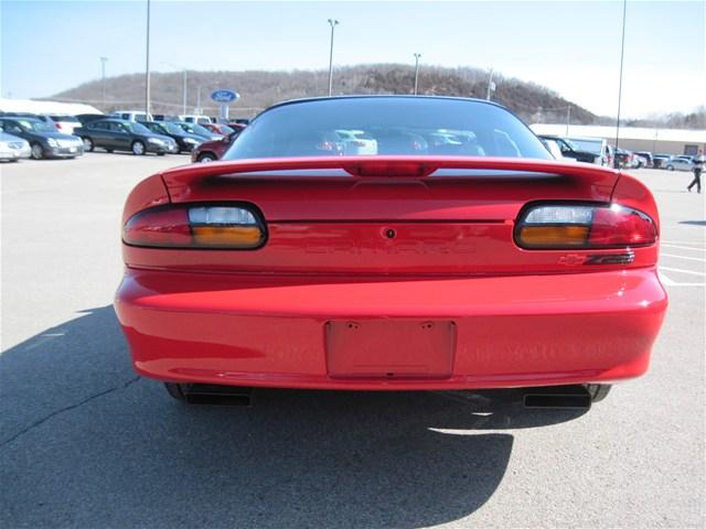 2002 Chevrolet Camaro 2.5sl Sunroofleather