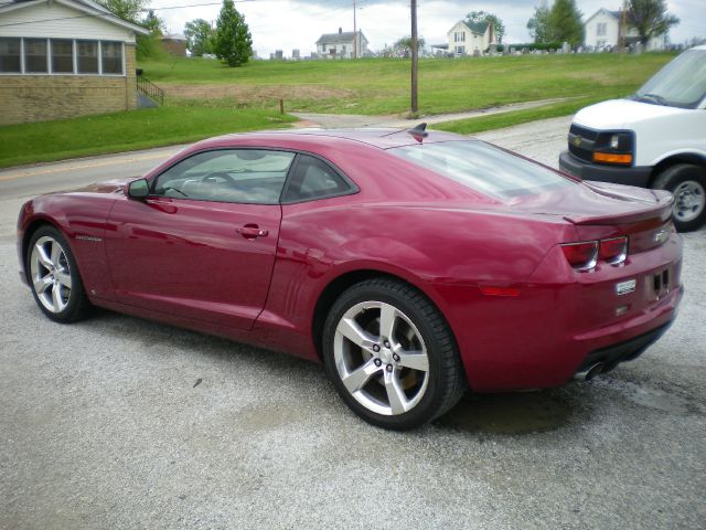 2010 Chevrolet Camaro lLk 3RD ROW Seating