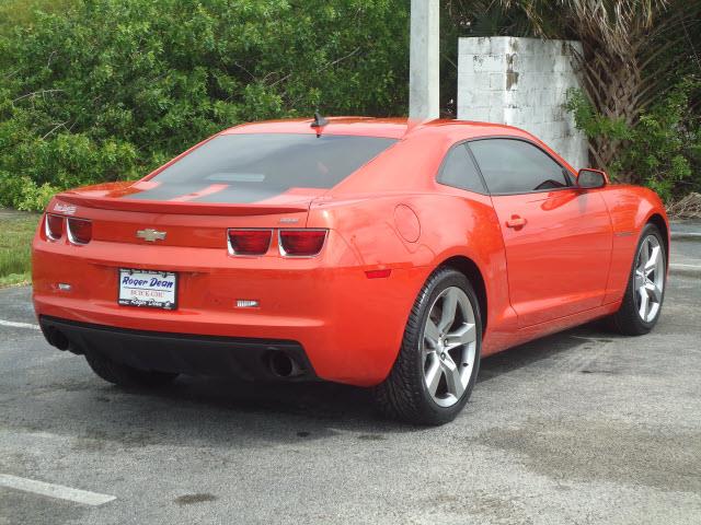 2010 Chevrolet Camaro 4dr Sdn Auto (natl) Hatchback