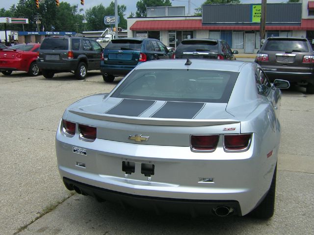 2010 Chevrolet Camaro V6 4WD Limited W/3rd Row 4x4 SUV