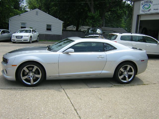 2010 Chevrolet Camaro V6 4WD Limited W/3rd Row 4x4 SUV