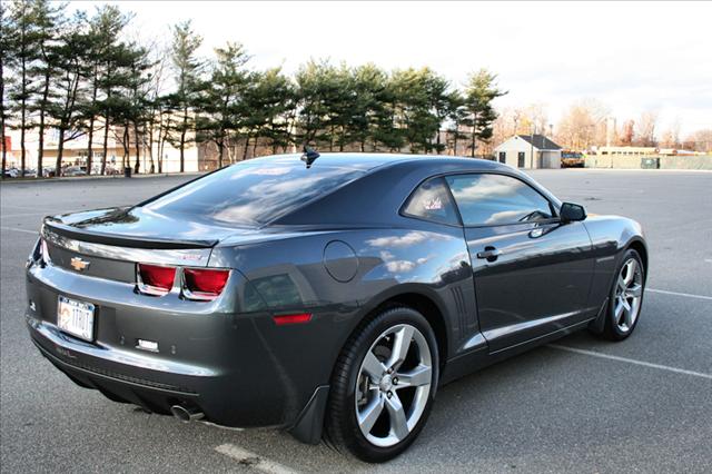 2010 Chevrolet Camaro 4dr V6 W/3rd Row