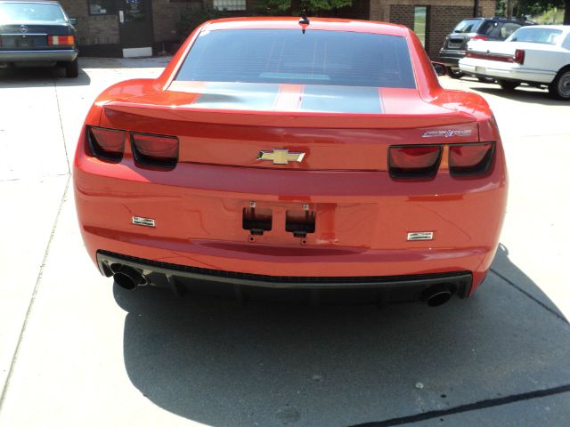 2010 Chevrolet Camaro V6 4WD Limited W/3rd Row 4x4 SUV