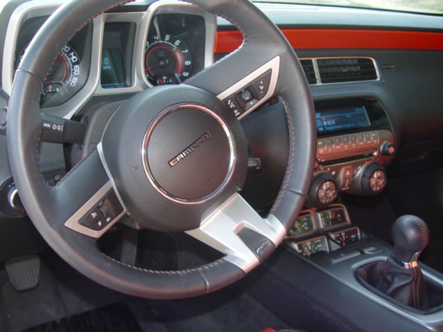 2010 Chevrolet Camaro V6 4WD Limited W/3rd Row 4x4 SUV