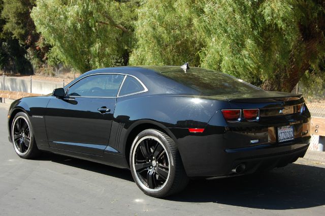 2010 Chevrolet Camaro V6 4WD Limited W/3rd Row 4x4 SUV