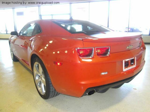 2010 Chevrolet Camaro 4dr Sdn Auto (natl) Hatchback