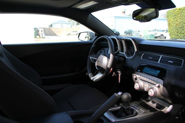 2011 Chevrolet Camaro 216