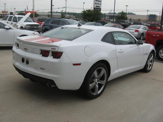 2011 Chevrolet Camaro 4dr Sdn Auto (natl) Hatchback