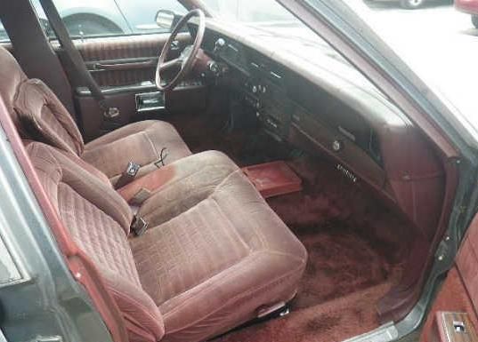 1990 Chevrolet Caprice Classic (4x2) SLE Cloth