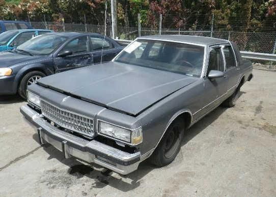 1990 Chevrolet Caprice Classic (4x2) SLE Cloth