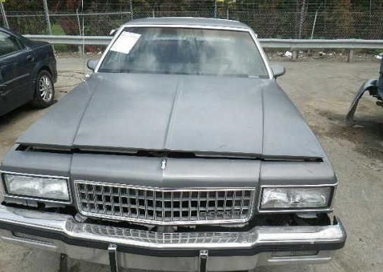 1990 Chevrolet Caprice Classic (4x2) SLE Cloth