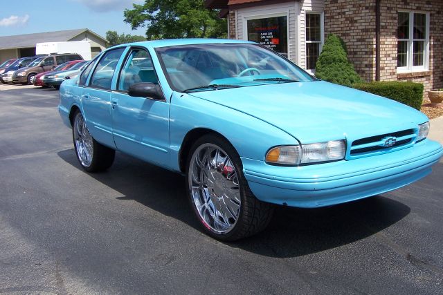 1993 Chevrolet Caprice Classic Touring 4WD