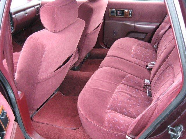 1996 Chevrolet Caprice Classic FWD 4dr S