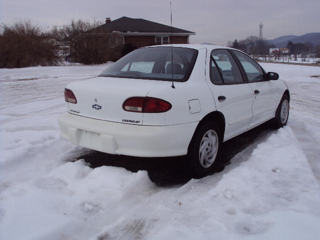 1996 Chevrolet Cavalier Base