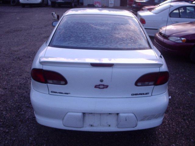 1998 Chevrolet Cavalier 2010 Nissan 2.