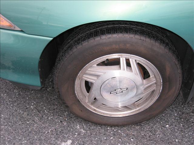 1999 Chevrolet Cavalier Base