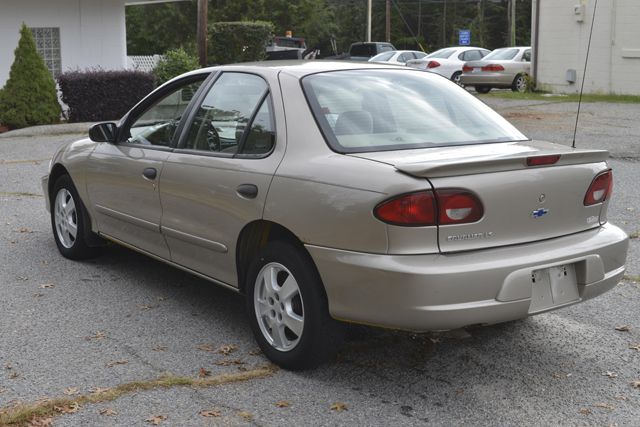 2000 Chevrolet Cavalier 3.2 Sedan 4dr