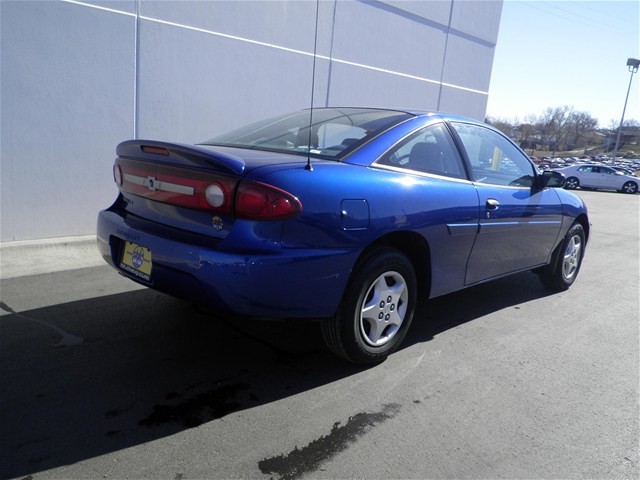 2003 Chevrolet Cavalier Base