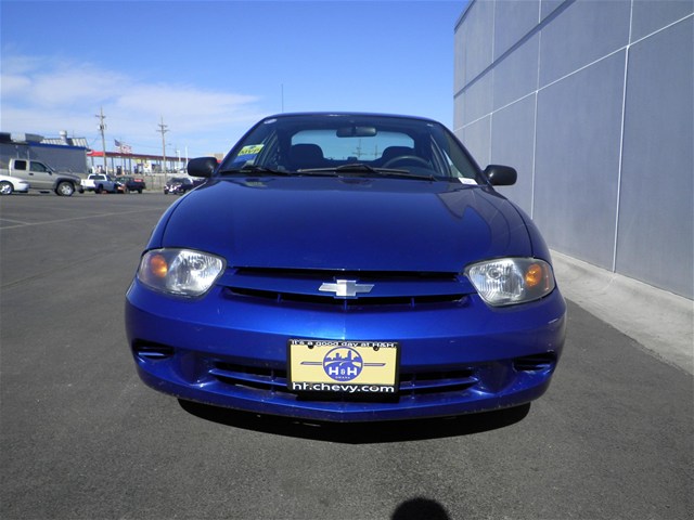 2003 Chevrolet Cavalier Base