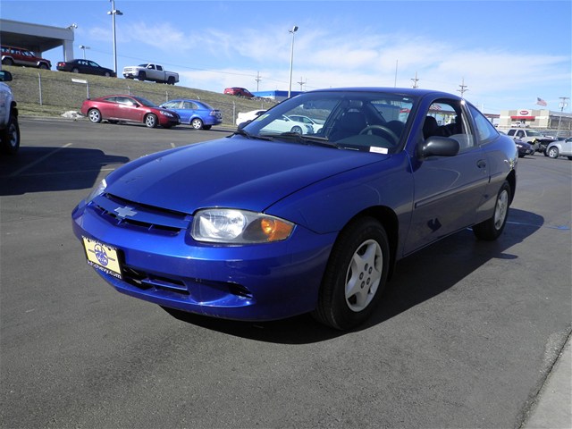 2003 Chevrolet Cavalier Base