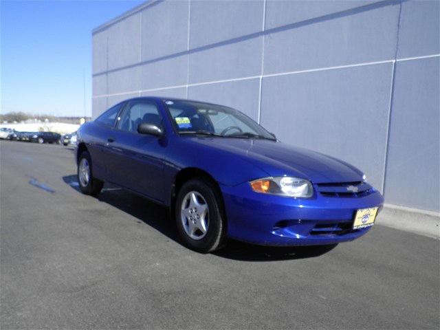 2003 Chevrolet Cavalier Base