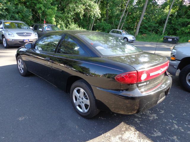 2003 Chevrolet Cavalier XLT Supercab 5.5-ft Box 2WD