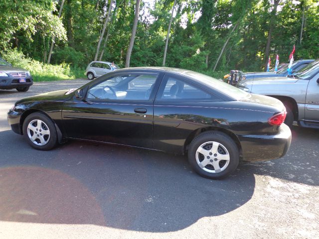 2003 Chevrolet Cavalier XLT Supercab 5.5-ft Box 2WD