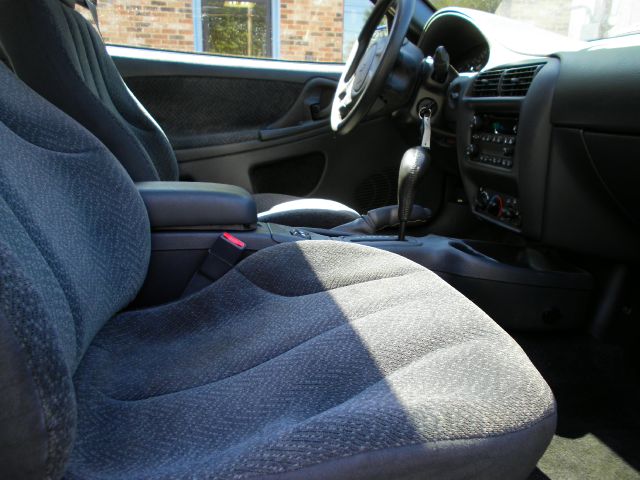 2004 Chevrolet Cavalier Laredo Leathersunroof