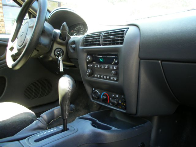 2004 Chevrolet Cavalier Laredo Leathersunroof