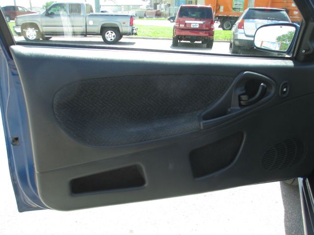 2004 Chevrolet Cavalier Laredo Leathersunroof