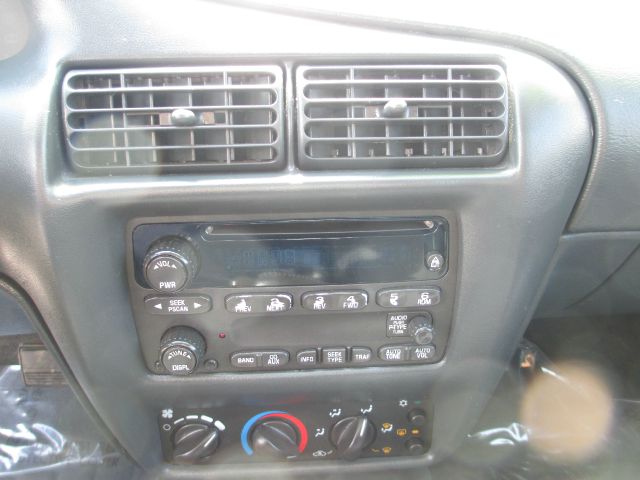 2004 Chevrolet Cavalier Laredo Leathersunroof