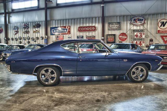 1969 Chevrolet Chevelle 4dr Sdn Auto (natl) Hatchback