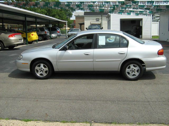 2004 Chevrolet Classic Touring 4WD