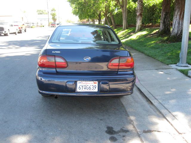 2004 Chevrolet Classic Touring 4WD