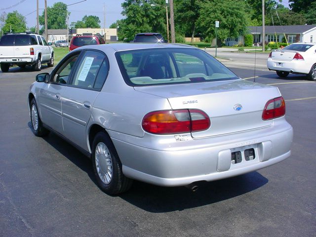 2004 Chevrolet Classic Unknown