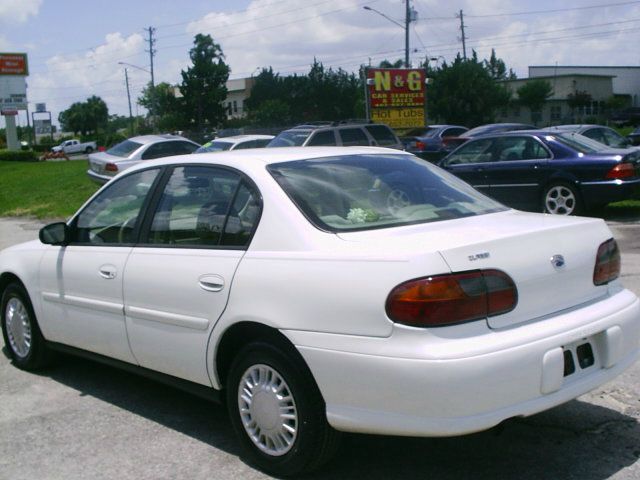 2004 Chevrolet Classic Touring 4WD