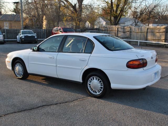 2004 Chevrolet Classic Touring 4WD