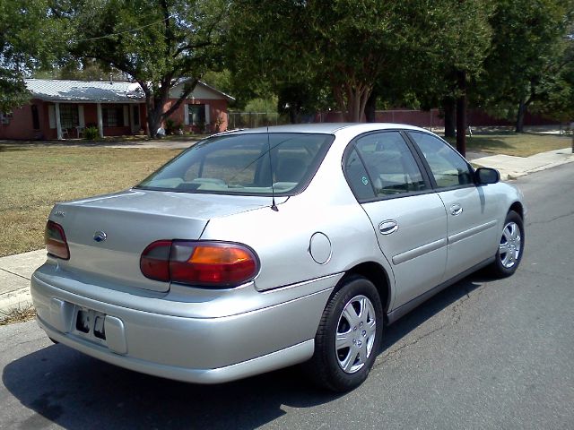 2004 Chevrolet Classic Touring 4WD