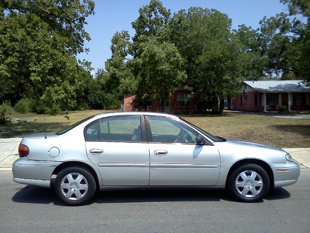 2004 Chevrolet Classic Touring 4WD