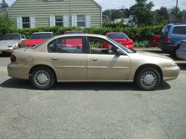 2004 Chevrolet Classic Touring 4WD