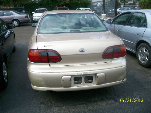 2005 Chevrolet Classic Touring 4WD