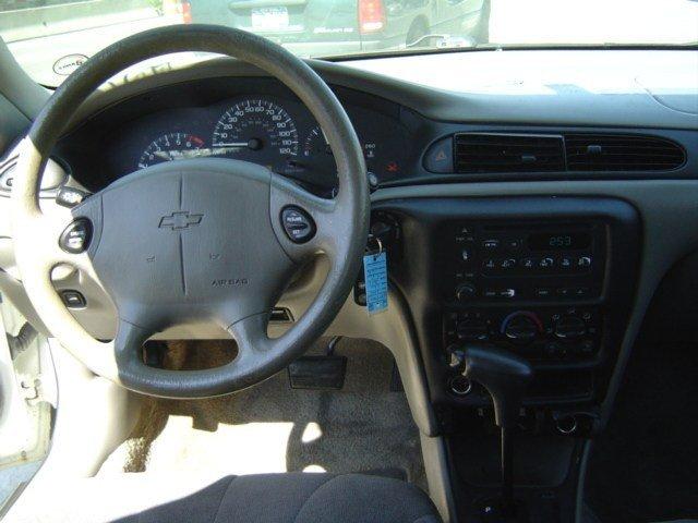 2005 Chevrolet Classic Base