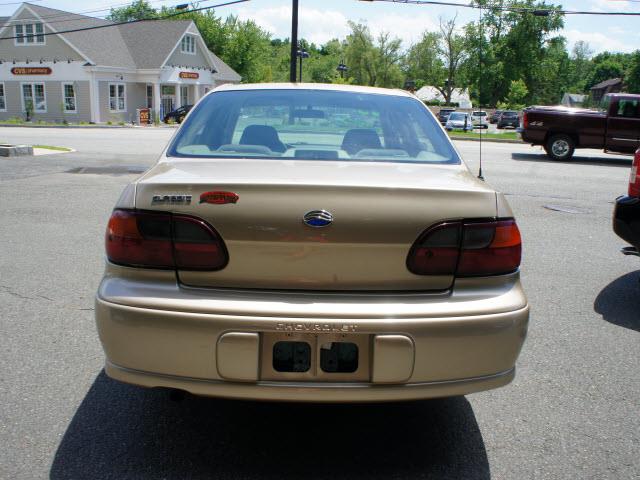 2005 Chevrolet Classic Touring 4WD